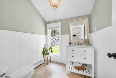 11 Hemlock Lane Kinnelon NJ 07405