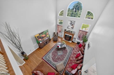 3 Surrey Way Alexandria NJ 08867