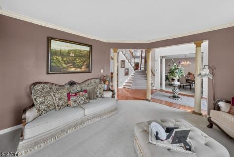 3 Surrey Way Alexandria NJ 08867