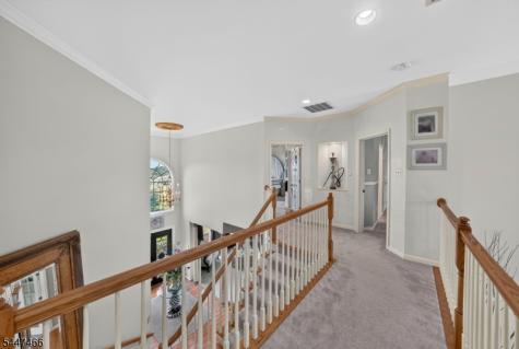 3 Surrey Way Alexandria NJ 08867