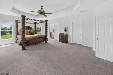 3 Surrey Way Alexandria NJ 08867