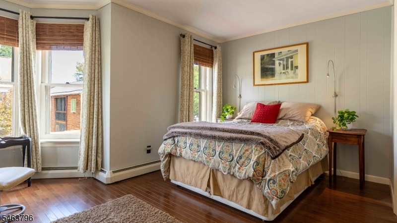 51 Perry Street Lambertville NJ 08530