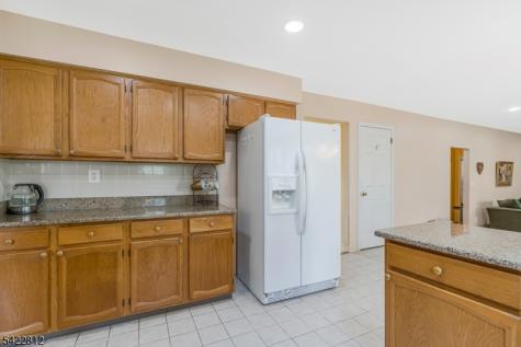 17 Denbigh Drive Franklin NJ 08873