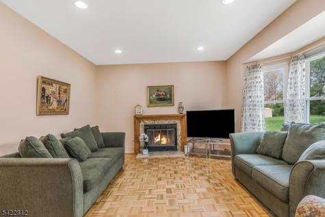 17 Denbigh Drive Franklin NJ 08873