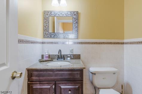 17 Denbigh Drive Franklin NJ 08873