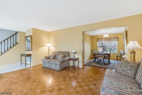 17 Denbigh Drive Franklin NJ 08873