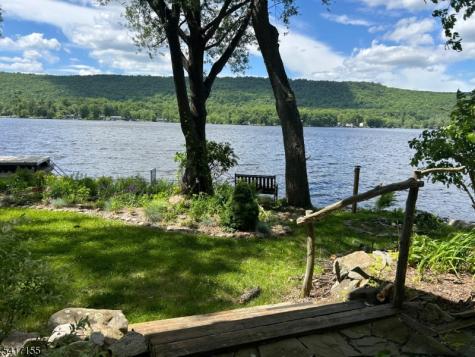 239 E Shore Lake Owassa Road Frankford NJ 07860