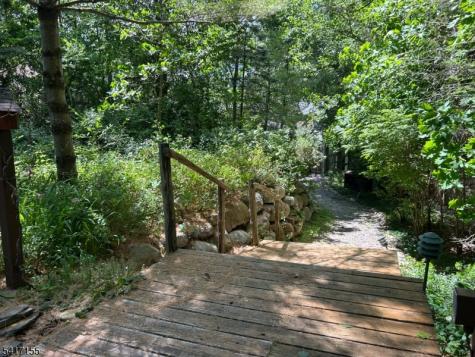 239 E Shore Lake Owassa Road Frankford NJ 07860