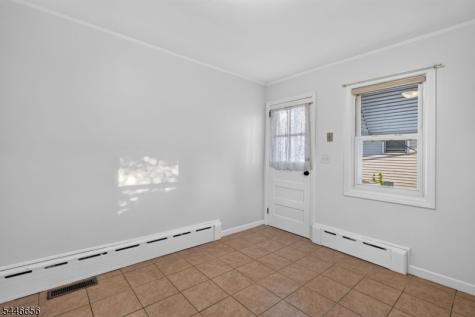 141 N 8th Avenue Manville NJ 08835