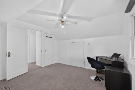 141 N 8th Avenue Manville NJ 08835