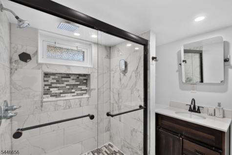 141 N 8th Avenue Manville NJ 08835