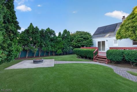 141 N 8th Avenue Manville NJ 08835
