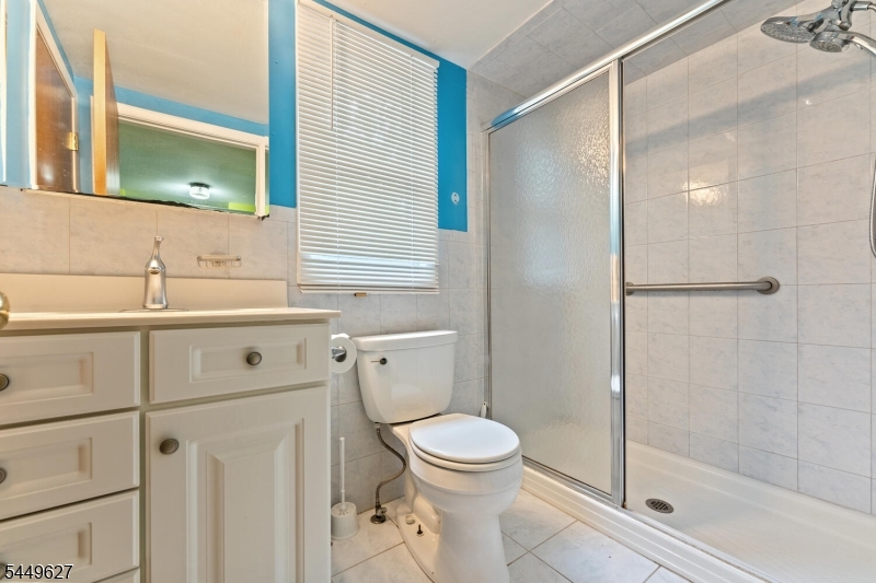 8 Kelly Street Metuchen NJ 08840