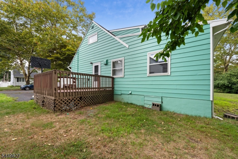 8 Kelly Street Metuchen NJ 08840