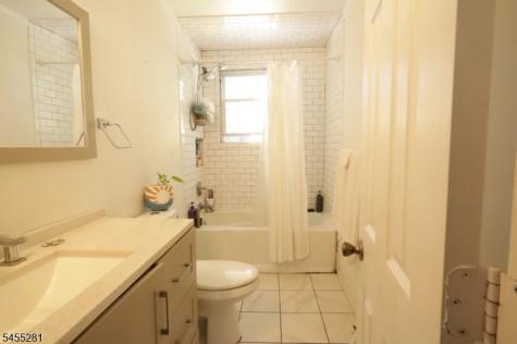 106 Idalroy Trail Hopatcong NJ 07843