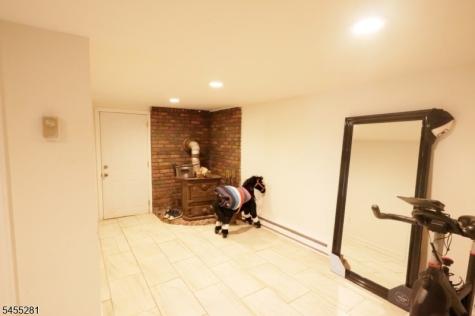 106 Idalroy Trail Hopatcong NJ 07843