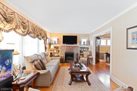 7 Wayland Drive Verona NJ 07044