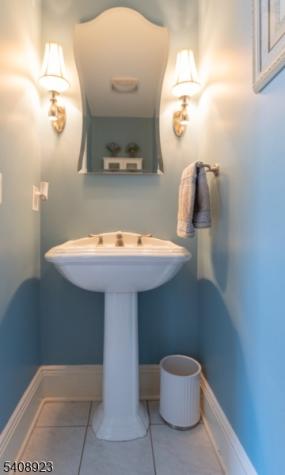 7 Wayland Drive Verona NJ 07044