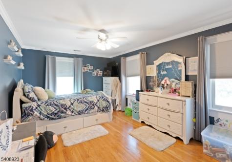 7 Wayland Drive Verona NJ 07044