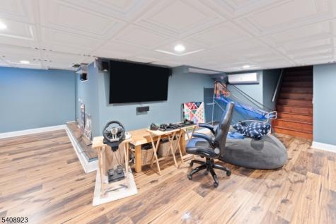 7 Wayland Drive Verona NJ 07044