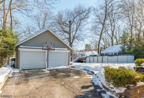 7 Wayland Drive Verona NJ 07044