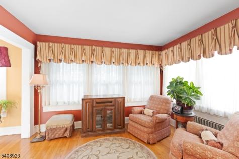 7 Wayland Drive Verona NJ 07044