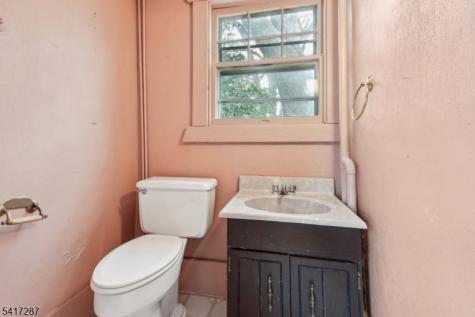 60 Berkeley Avenue Bloomfield NJ 07003
