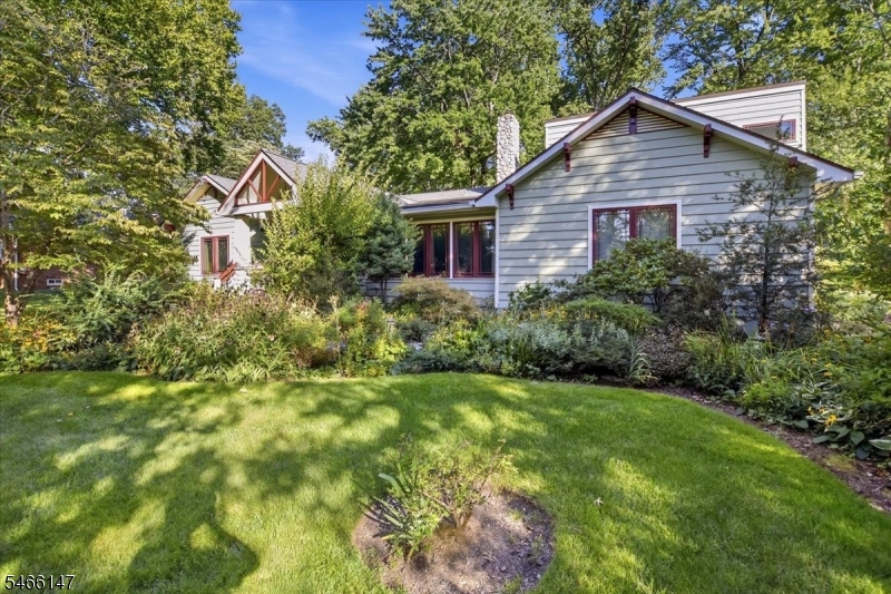 2032 Brookside Drive Scotch Plains NJ 07076