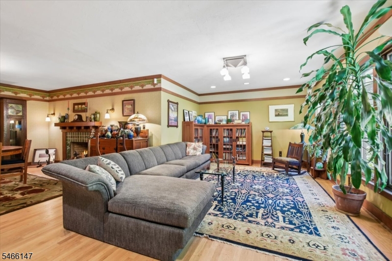 2032 Brookside Drive Scotch Plains NJ 07076