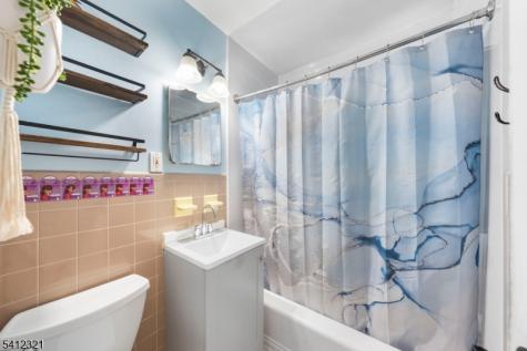 26 Edward Court Clifton NJ 07011
