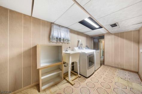 26 Edward Court Clifton NJ 07011
