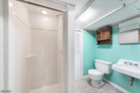 26 Edward Court Clifton NJ 07011