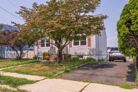 26 Edward Court Clifton NJ 07011