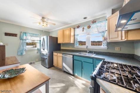 26 Edward Court Clifton NJ 07011