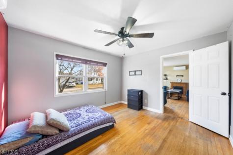 26 Edward Court Clifton NJ 07011