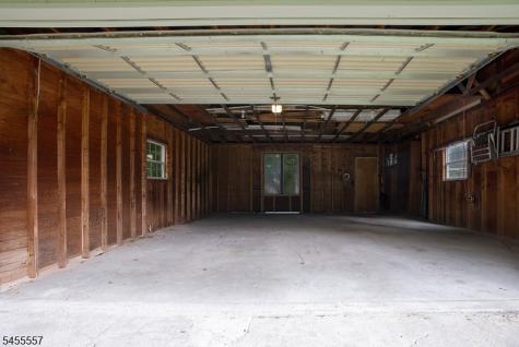 28 Laketop Drive Hampton NJ 07860
