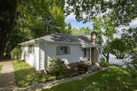 28 Laketop Drive Hampton NJ 07860