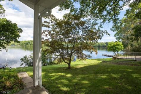 28 Laketop Drive Hampton NJ 07860