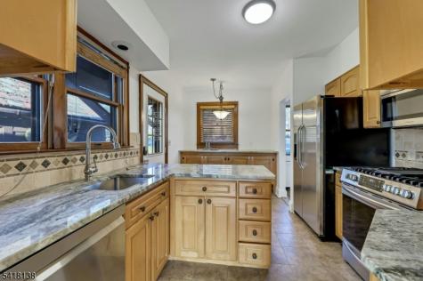 10 Lake Drive West Wayne NJ 07470
