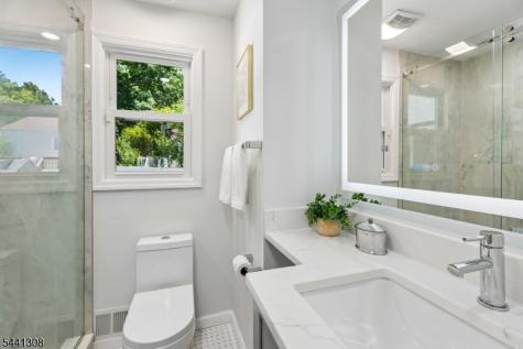 59 Sunnyside Road West Orange NJ 07052
