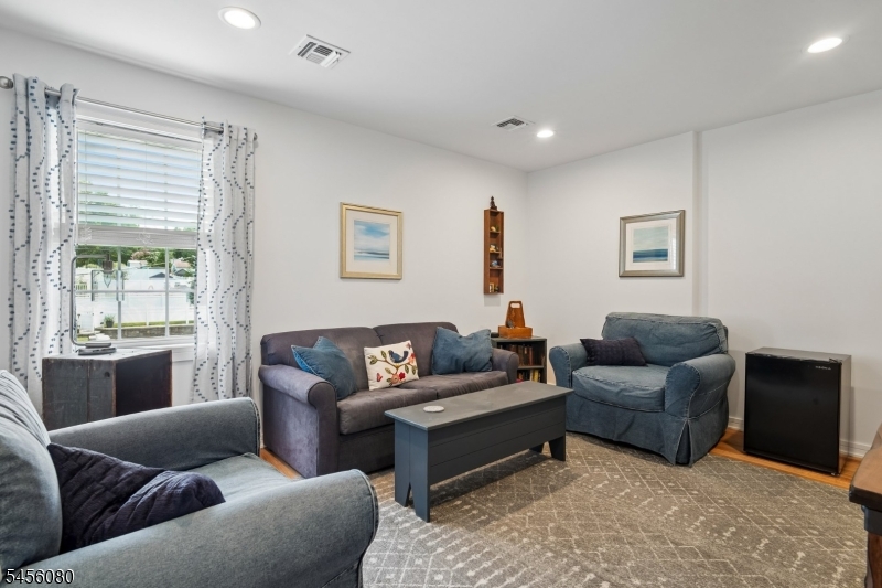 10 David Road Cedar Grove NJ 07009