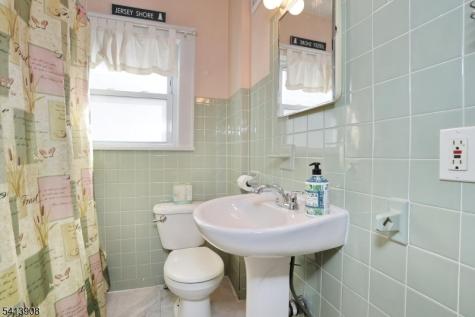 101 7TH Avenue Hawthorne NJ 07506