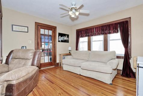 101 7TH Avenue Hawthorne NJ 07506