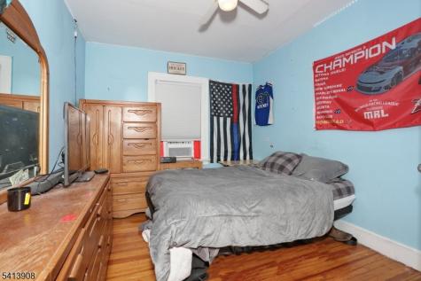 101 7TH Avenue Hawthorne NJ 07506