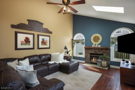 96 Beechwood Circle Hillsborough NJ 08844