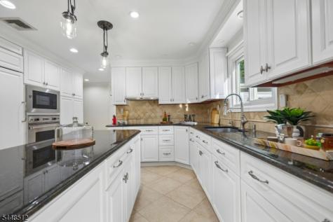 9 Revere Court Randolph NJ 07869