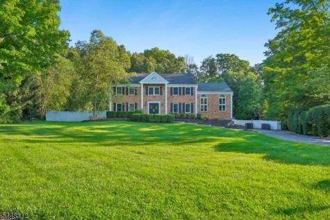 9 Revere Court Randolph NJ 07869