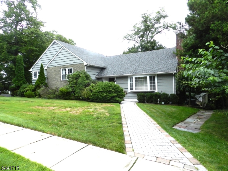 2 Koewing Place West Orange NJ 07052