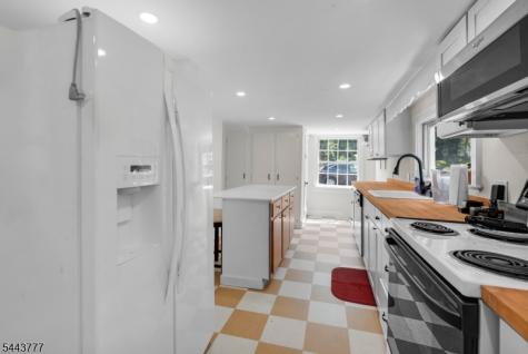 397 Berkshire Valley Road Jefferson NJ 07885