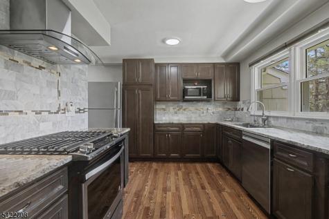 65 Somerset Terrace Bedminster NJ 07921